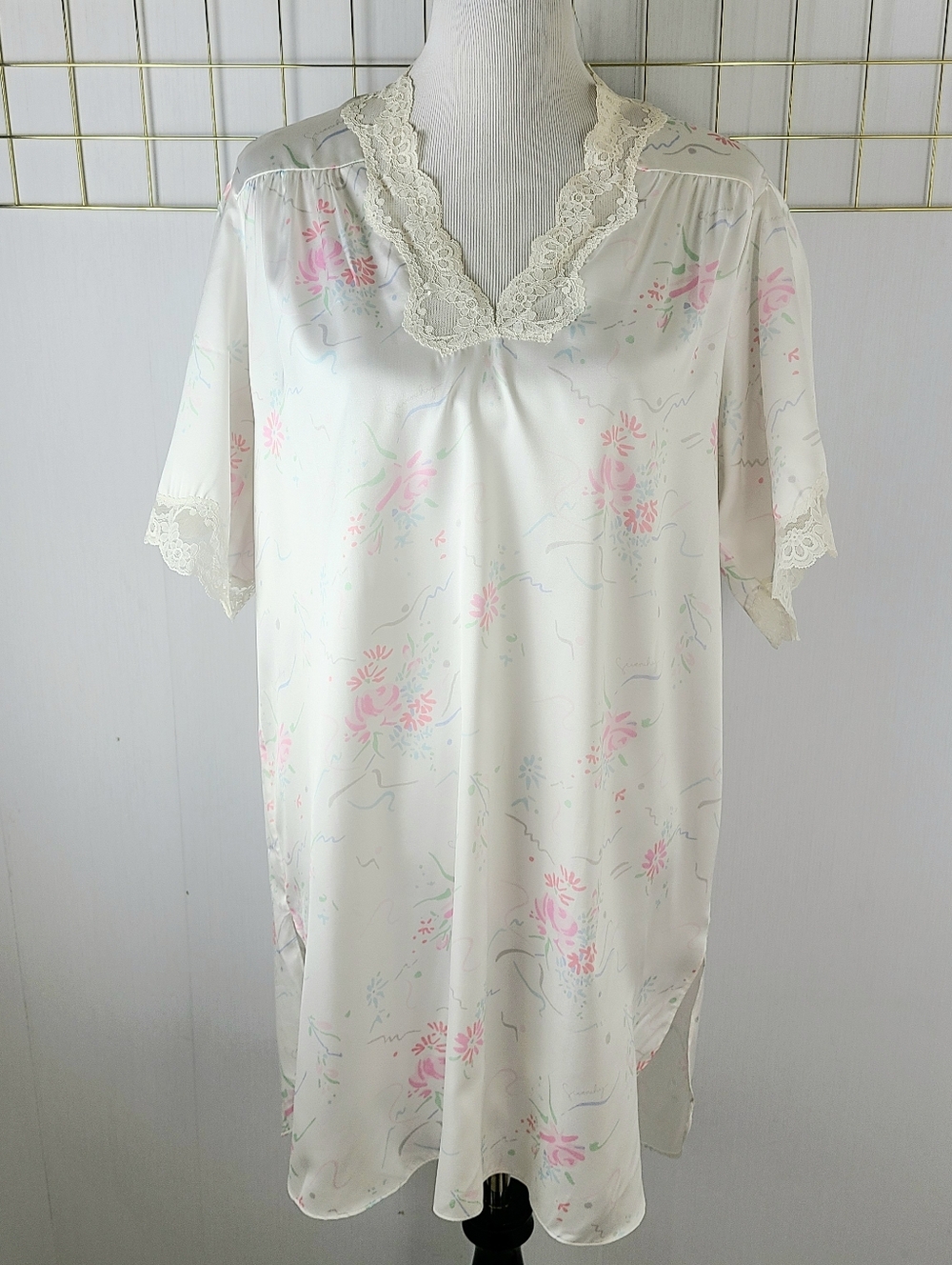 Givenchy Intimates Paris Made In USA Floral Print Vintage Nightgown